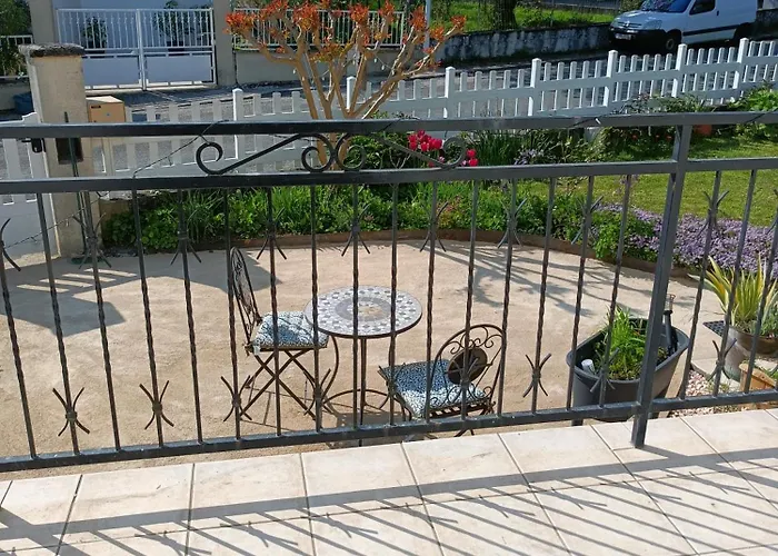 Semesterbostad Maison Avec Jardin